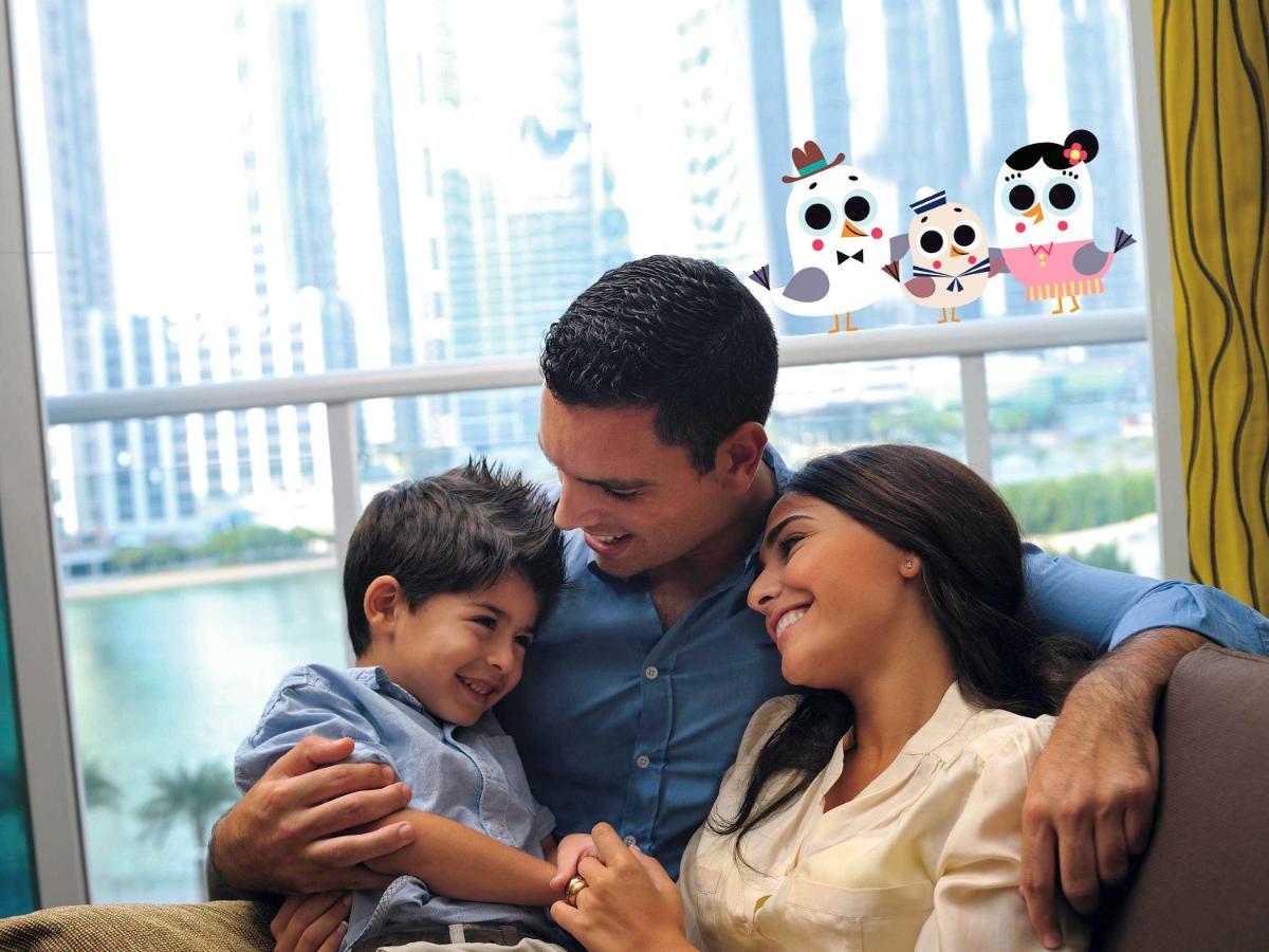 Moevenpick Hotel Du Lac Tunisi Esterno foto A family